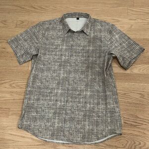 Lululemon Men’s Airing Easy Short Sleeve Button Down
